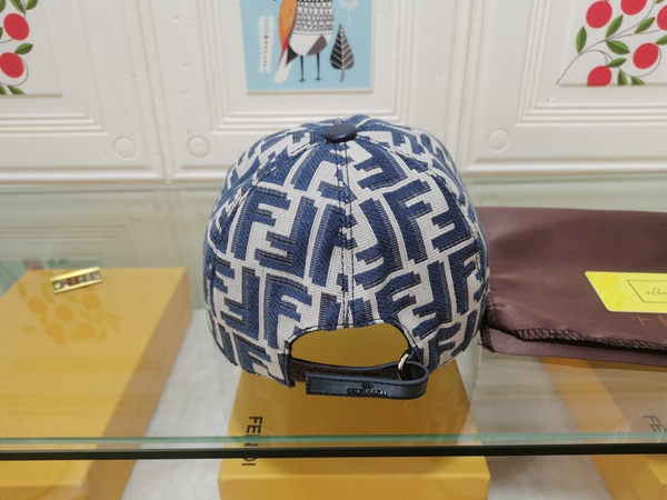 ブランド帽子側面デザイン